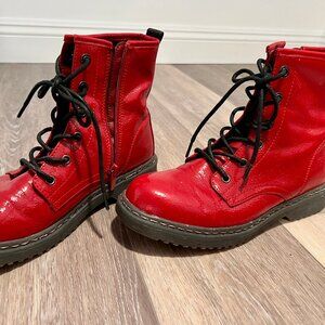 womens red boots